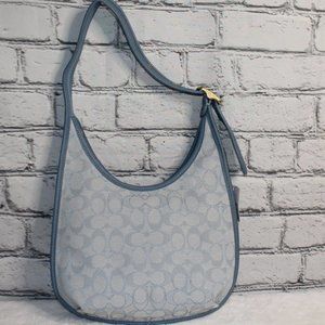 Ergo Shoulder Bag In Signature Jacquard